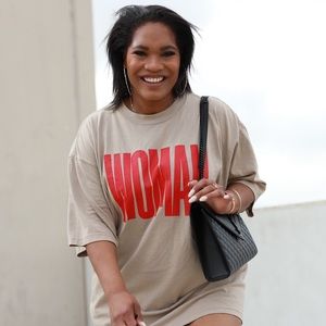 Meet your Posher, Danielle